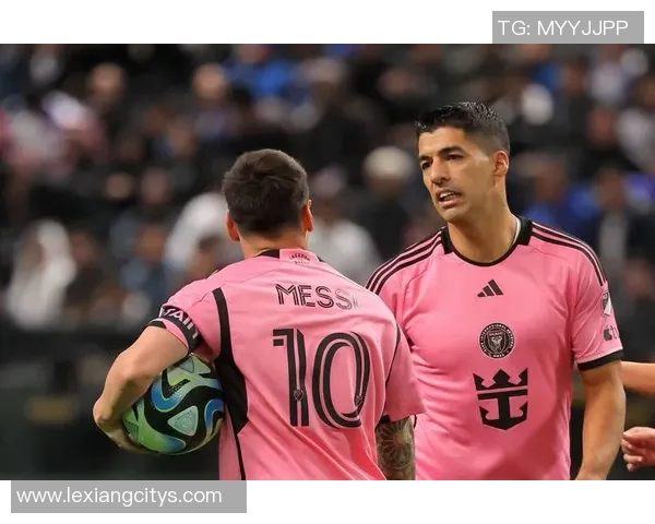 穿着足球衣展现帅气风采的球星们绝美瞬间合集